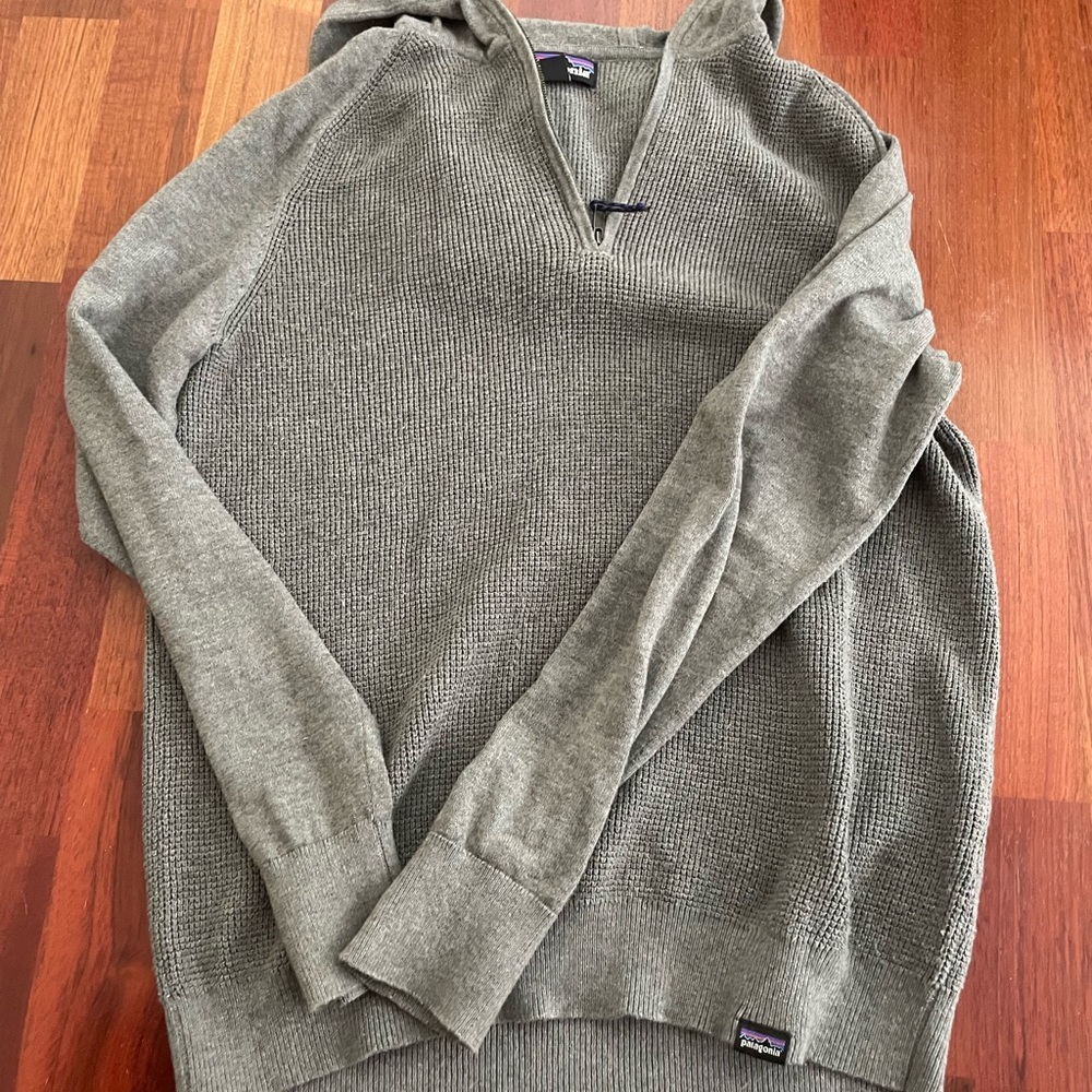 Patagonia sweater w/ hood!